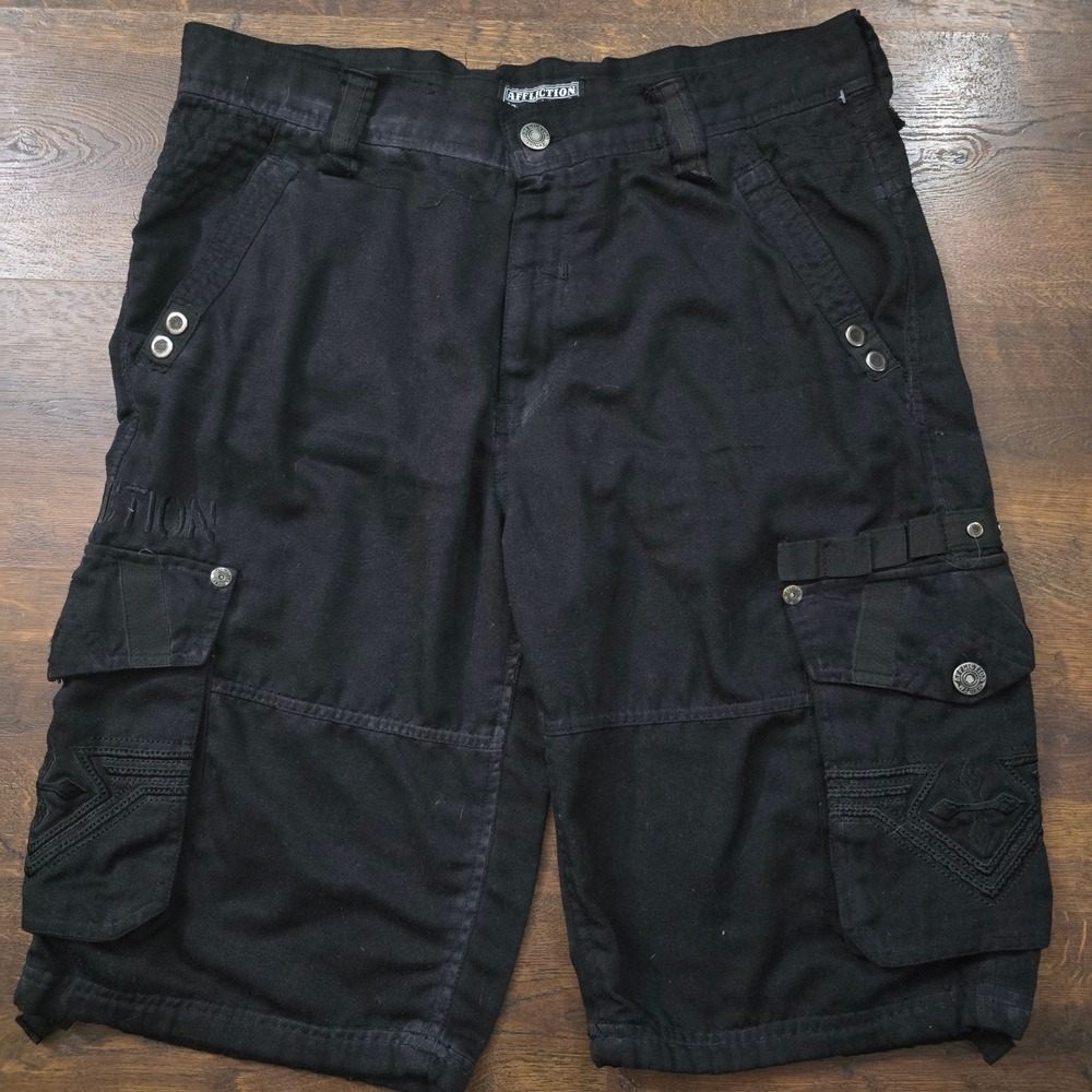 Y2K Affliction Black Premium Buckle Exclusive Cargo Shorts Mens 33 Embroidered